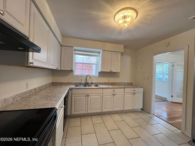 1377 TIBER Avenue, Jacksonville, FL 32207