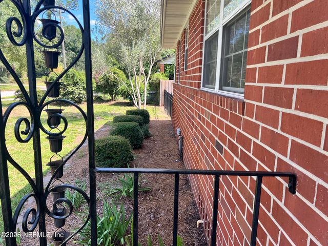 1377 TIBER Avenue, Jacksonville, FL 32207