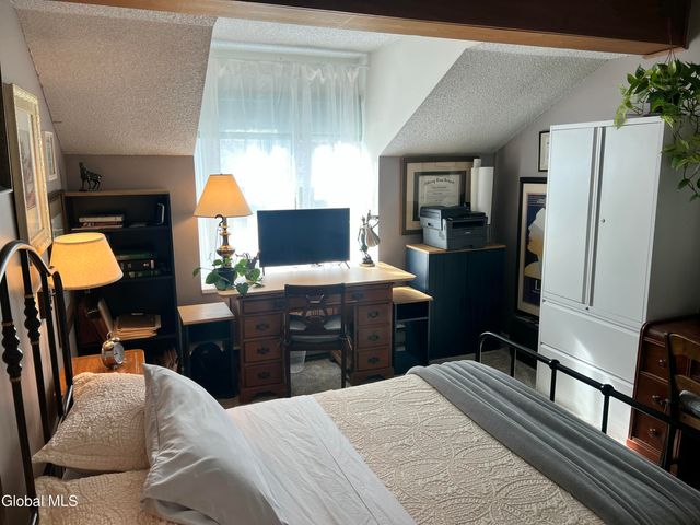 3006 Squire Boulevard, Guilderland, NY 12159