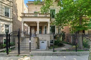 2337 N Sawyer Avenue, Chicago, IL 60647