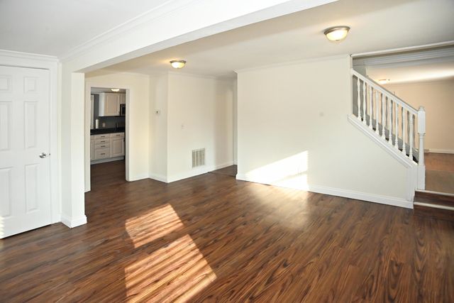 522 S Calumet Road, Chesterton, IN 46304