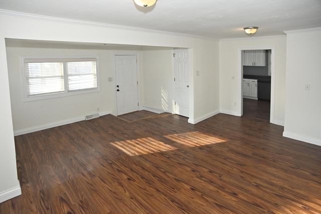 522 S Calumet Road, Chesterton, IN 46304