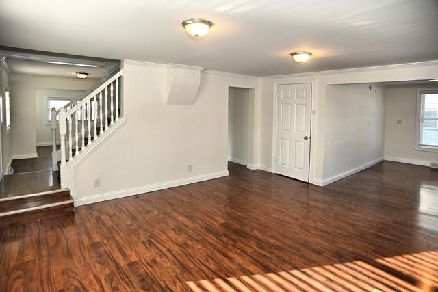 522 S Calumet Road, Chesterton, IN 46304