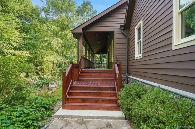 39 Miller Hill Woods Court, Carmel, NY 10512