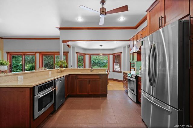 39 Miller Hill Woods Court, Carmel, NY 10512