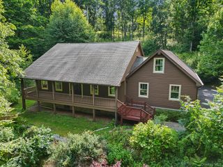 39 Miller Hill Woods Court, Carmel, NY 10512