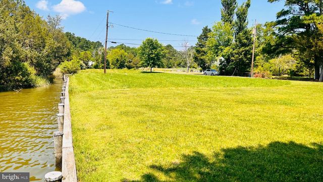 1609 HELIPORT RD, Woolford, MD 21677