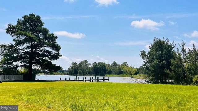 1609 HELIPORT RD, Woolford, MD 21677