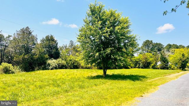1609 HELIPORT RD, Woolford, MD 21677
