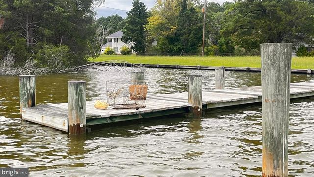 1609 HELIPORT RD, Woolford, MD 21677