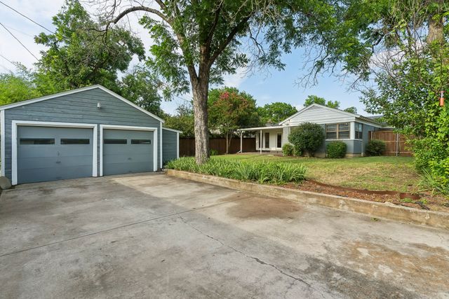 3024 5th Avenue, Fort Worth, TX 76110