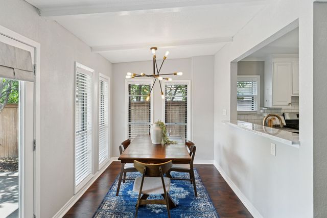 3024 5th Avenue, Fort Worth, TX 76110