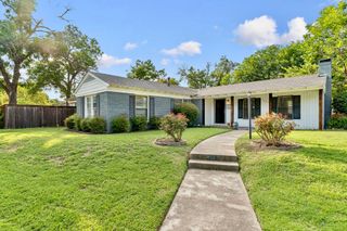 3024 5th Avenue, Fort Worth, TX 76110