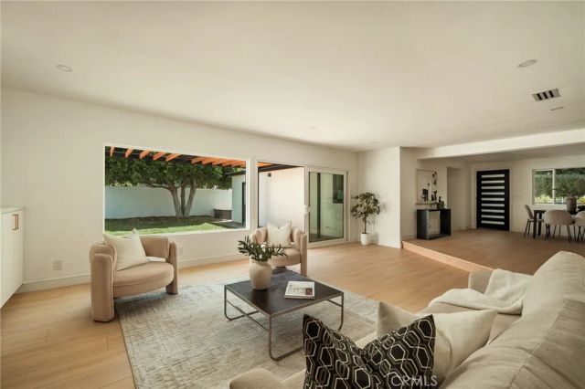 7842 Clearfield Avenue, Panorama City, CA 91402