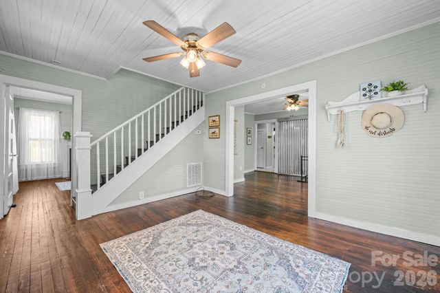 291 Mccrary Place SW, Lenoir, NC 28645