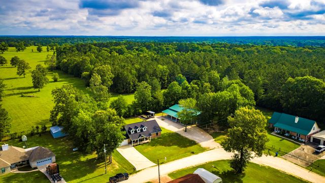 145 Johnson Drive, Livingston, TX 77351