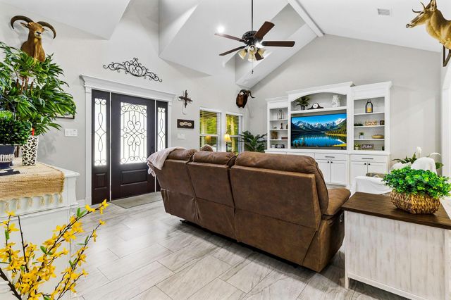 145 Johnson Drive, Livingston, TX 77351
