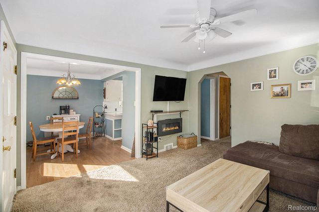 19347 Woodworth, Redford Charter Township, MI 48240