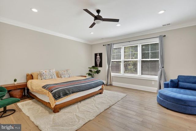 2808 W GEORGE MASON RD, Falls Church, VA 22042