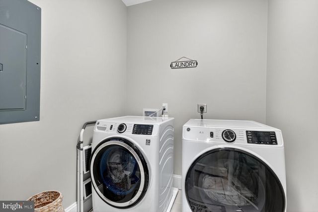 2808 W GEORGE MASON RD, Falls Church, VA 22042