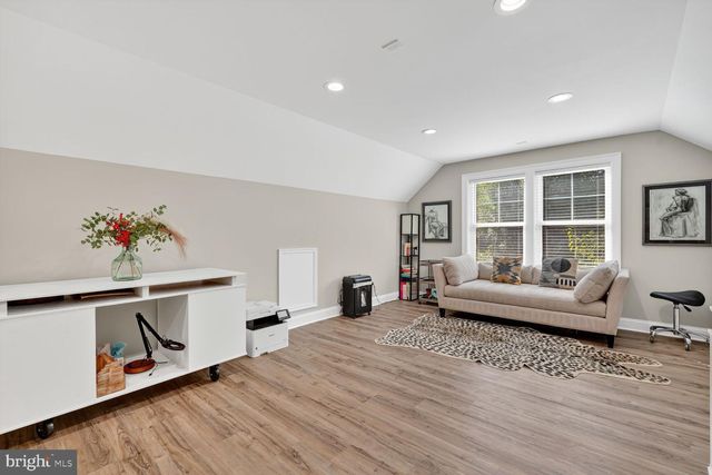 2808 W GEORGE MASON RD, Falls Church, VA 22042