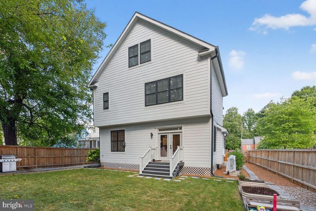 2808 W GEORGE MASON RD, Falls Church, VA 22042