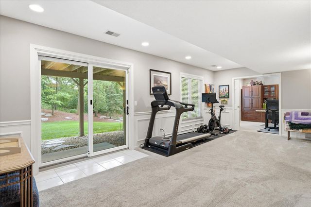 1308 Summit Oaks Drive, Burnsville, MN 55337