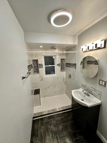 6728 Baring Avenue, Hammond, IN 46324