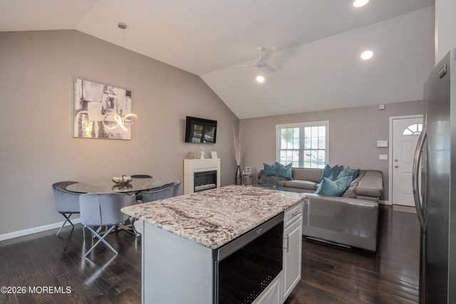 226 Pennant Avenue, Beachwood, NJ 08722