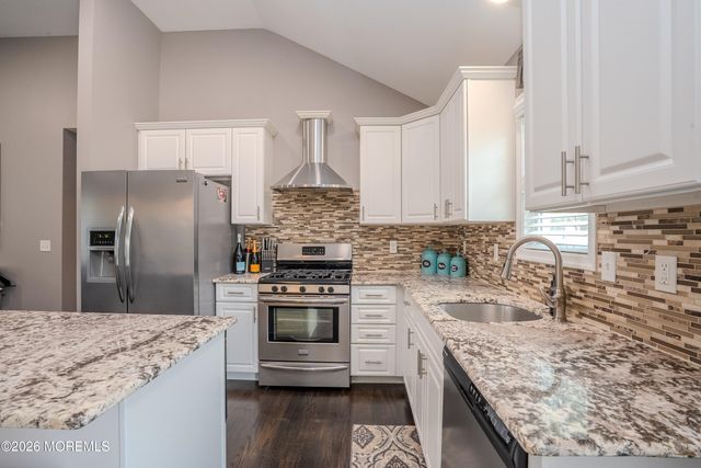 226 Pennant Avenue, Beachwood, NJ 08722