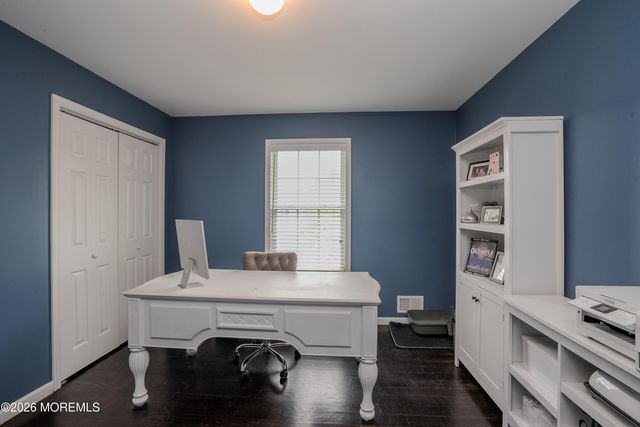 226 Pennant Avenue, Beachwood, NJ 08722