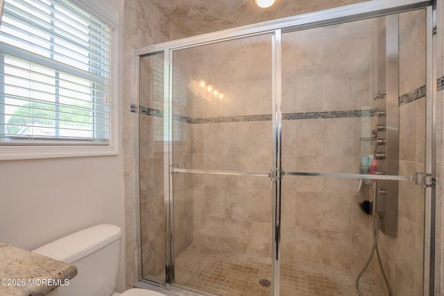 226 Pennant Avenue, Beachwood, NJ 08722