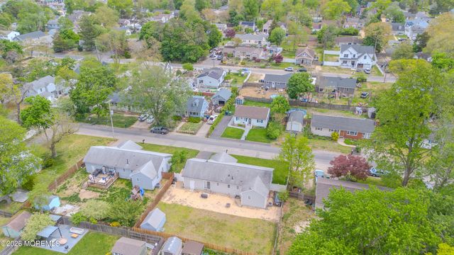 226 Pennant Avenue, Beachwood, NJ 08722
