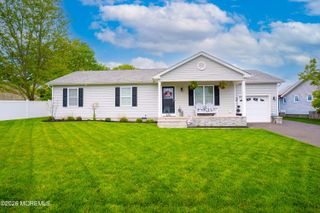 226 Pennant Avenue, Beachwood, NJ 08722
