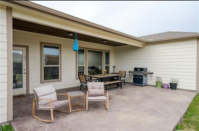 1826 Monterey Bay Dr, Portland, TX 78374