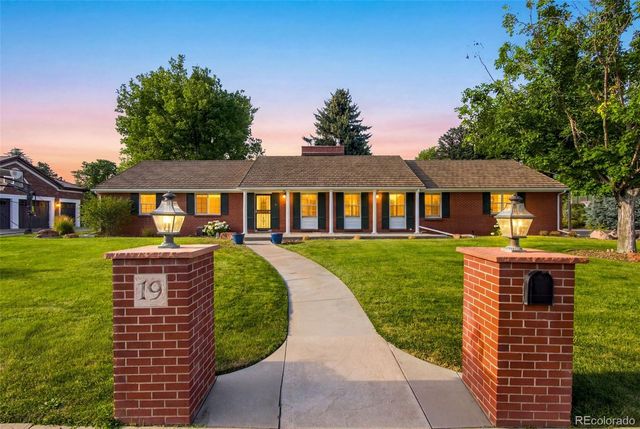 19 Niblick Lane, Littleton, CO 80123