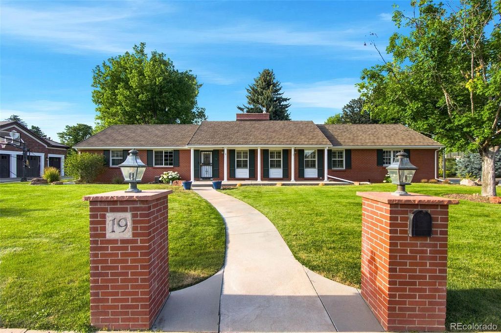 19 Niblick Lane, Littleton, CO 80123