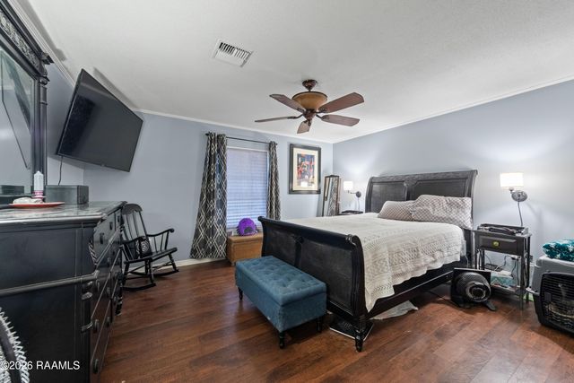 903 Oak Drive, Breaux Bridge, LA 70517