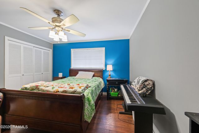 903 Oak Drive, Breaux Bridge, LA 70517