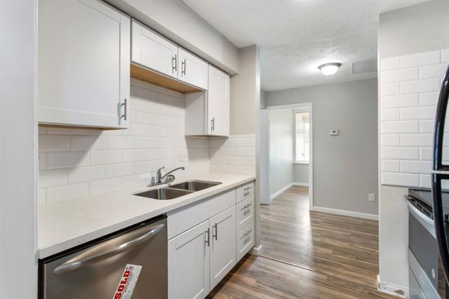 13210 Rockglen Street, Houston, TX 77015