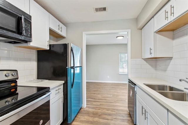 13210 Rockglen Street, Houston, TX 77015