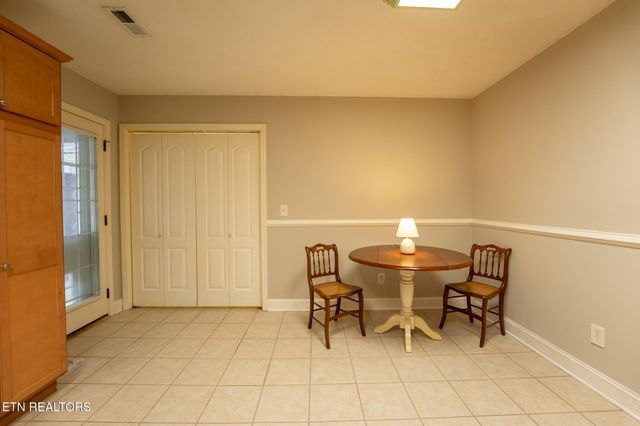 8001 Dove Wing Lane, Knoxville, TN 37938