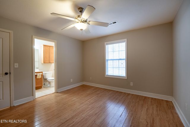 8001 Dove Wing Lane, Knoxville, TN 37938