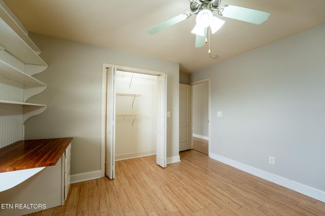 8001 Dove Wing Lane, Knoxville, TN 37938