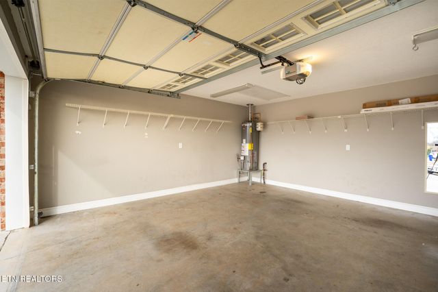 8001 Dove Wing Lane, Knoxville, TN 37938