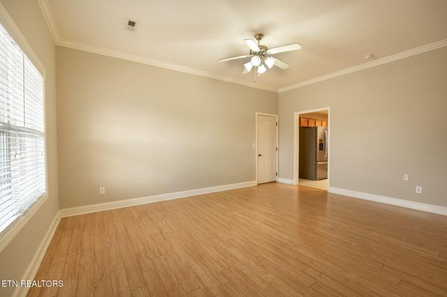 8001 Dove Wing Lane, Knoxville, TN 37938