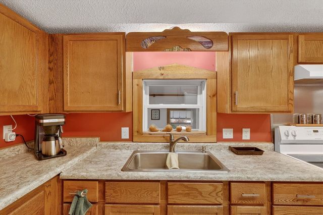 1296 Charlton Drive, Hastings, MI 49058