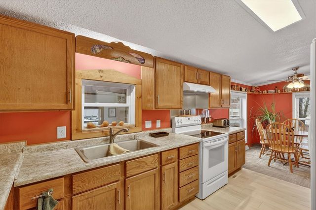 1296 Charlton Drive, Hastings, MI 49058