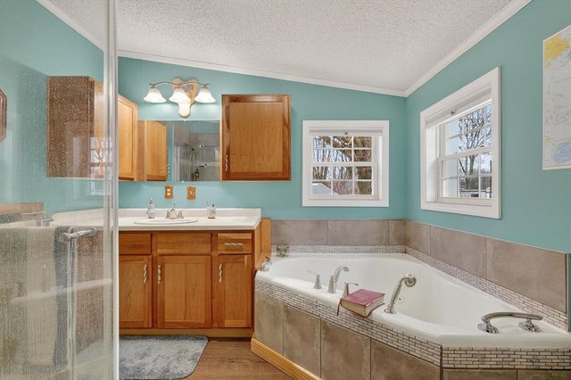 1296 Charlton Drive, Hastings, MI 49058