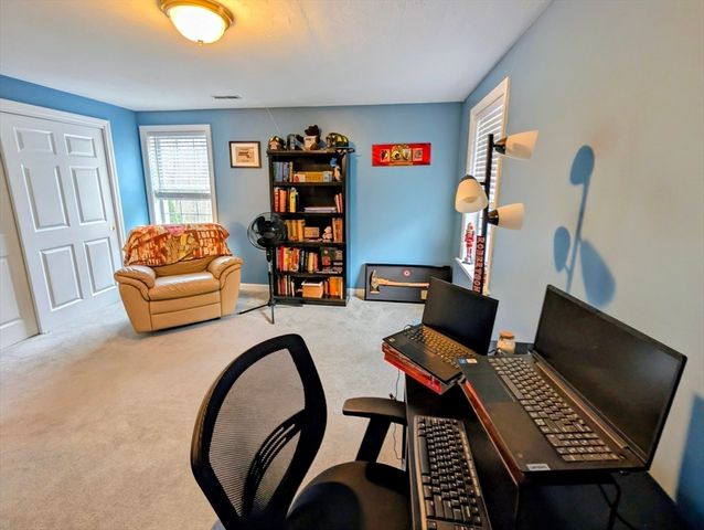 7 Nelson Rd, Charlton, MA 01507